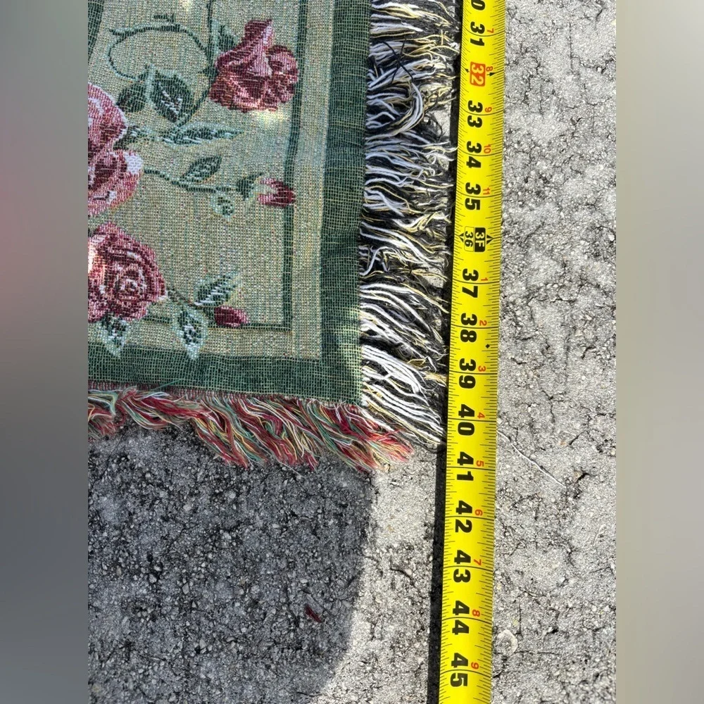 Floral Jacquard Tapestry 54x40